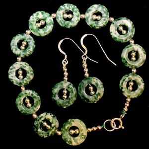 925 sterling silver green agate bracelet and earring set
